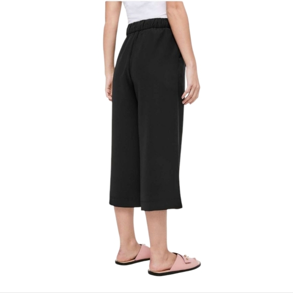 Lululemon Black Tie Waist Noir Crop Pants Size 12 - Picture 2 of 9
